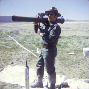 Drill Sgt. US Army 90 mm recoiless rifle class.jpg