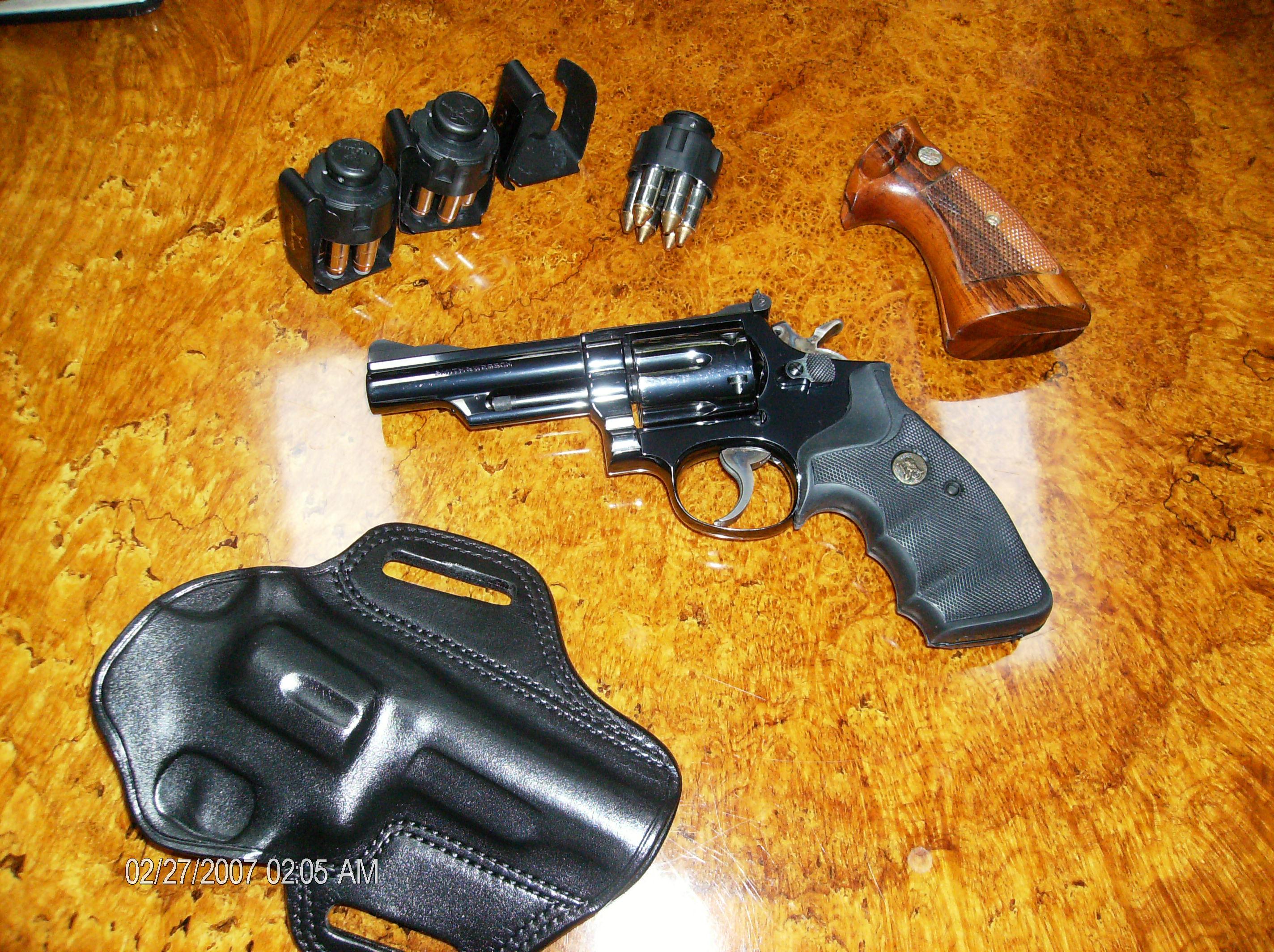 Smith & Wesson Model 19 four inch blue 19-3 (1968 to 1970) 001.jpg